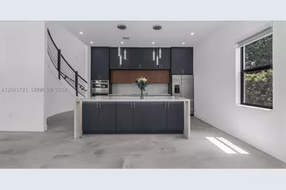8900 NW 161st #N/A, Miami Lakes, FL 33018 - Photo 12