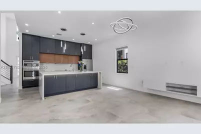 8900 NW 161st #N/A, Miami Lakes, FL 33018 - Photo 18