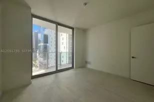 77 SE 5th, Miami, FL 33131 - Photo 6