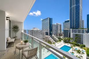 950 Brickell Bay, Miami, FL 33131 - Photo 4