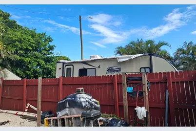 4331 SW 23rd, Fort Lauderdale, FL 33317 - Photo 18