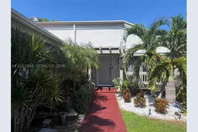 2707 S Parkview, Hallandale Beach, FL 33009 - Photo 1