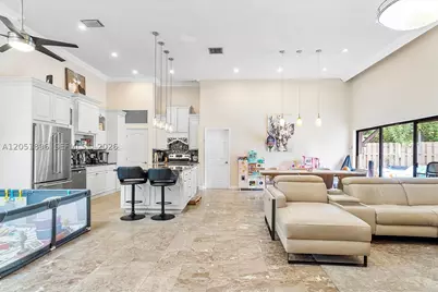 2707 S Parkview, Hallandale Beach, FL 33009 - Photo 2