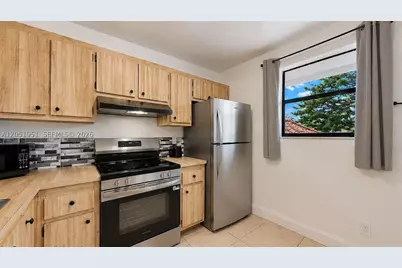 15701 W Waterside #205, Sunrise, FL 33326 - Photo 10