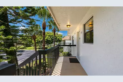 15701 W Waterside #205, Sunrise, FL 33326 - Photo 4