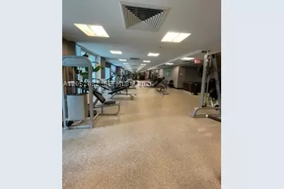 951 Brickell #2803, Miami, FL 33131 - Photo 22