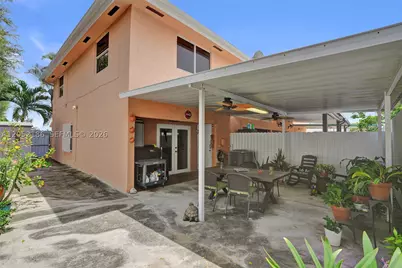 2359 W 74th #1-104, Hialeah, FL 33016 - Photo 2