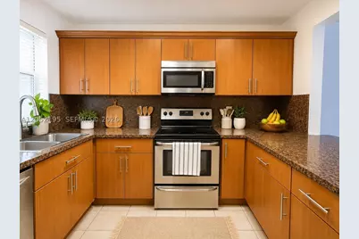 1750 W 46th #518, Hialeah, FL 33012 - Photo 10