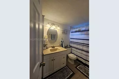 1750 W 46th #518, Hialeah, FL 33012 - Photo 14