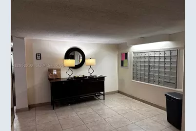 6700 Cypress #111, Plantation, FL 33317 - Photo 18