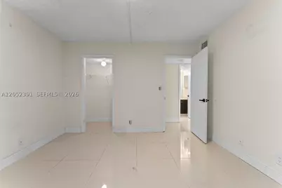 430 Commodore #310, Plantation, FL 33325 - Photo 20