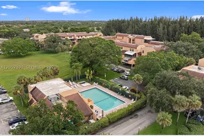 430 Commodore #310, Plantation, FL 33325 - Photo 36