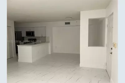 720 SW 111th #101, Pembroke Pines, FL 33025 - Photo 6