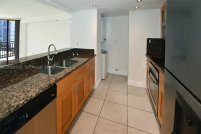 540 Brickell Key #1511, Miami, FL 33131 - Photo 2
