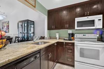 2377 N 37th, Hollywood, FL 33021 - Photo 10