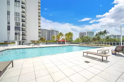 3625 N Country Club #PH2, Aventura, FL 33180 - Photo 24