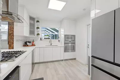 7505 Mutiny, North Bay Village, FL 33141 - Photo 6