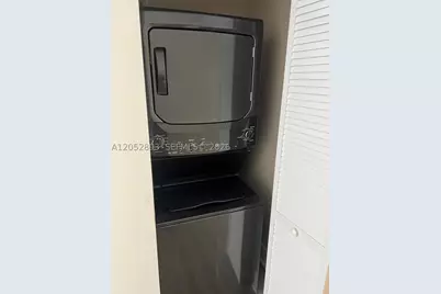 888 Biscayne #509, Miami, FL 33132 - Photo 14
