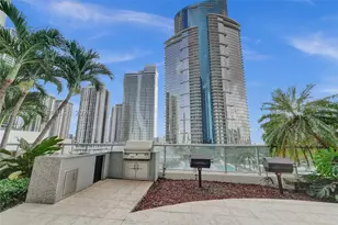 888 Biscayne, Miami, FL 33132 - Photo 28