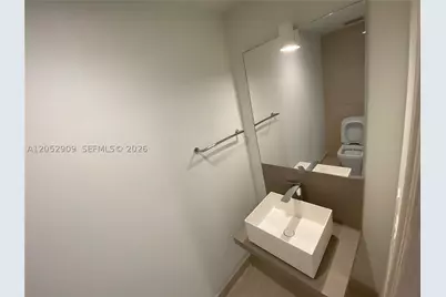 1000 Brickell #3309, Miami, FL 33131 - Photo 4