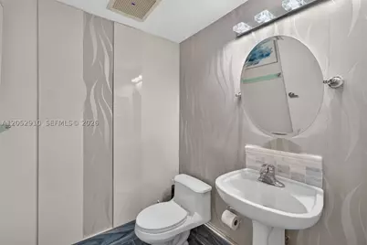 17375 Collins #2101, Sunny Isles Beach, FL 33160 - Photo 14