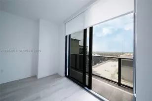 55 SW 9th, Miami, FL 33130 - Photo 16