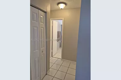 7818 W 34th #25-201, Hialeah, FL 33018 - Photo 6