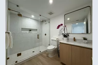 90 NE 32 #613, Miami, FL 33137 - Photo 16
