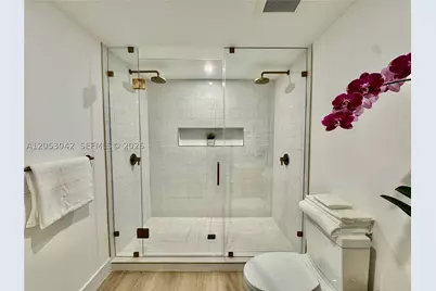 90 NE 32 #613, Miami, FL 33137 - Photo 18