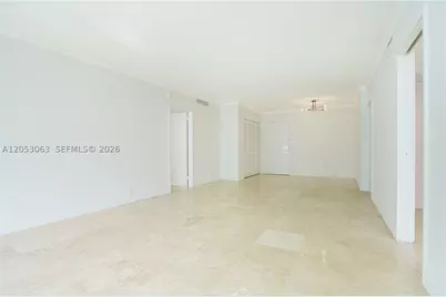 5101 Collins #14L, Miami Beach, FL 33140 - Photo 4