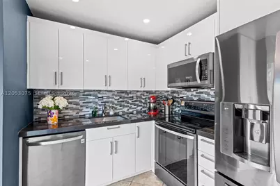 11166 NW 37th, Sunrise, FL 33351 - Photo 8