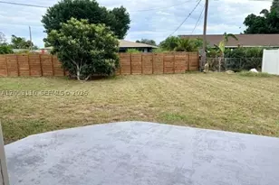 670 Bliue, Port Charlotte, FL 33952 - Photo 14