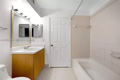 3903 Tree Top #3903, Weston, FL 33332 - Photo 4