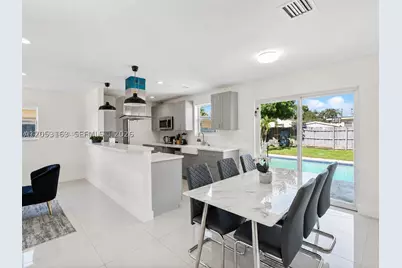 6441 Meade, Hollywood, FL 33024 - Photo 2