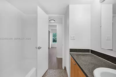 505 S Pine Island #B102, Plantation, FL 33324 - Photo 26