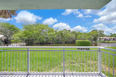 505 S Pine Island #B102, Plantation, FL 33324 - Photo 34