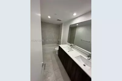 488 NE 18th #3500, Miami, FL 33132 - Photo 14