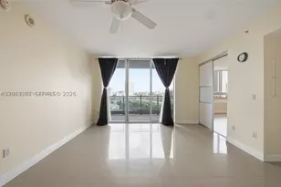90 SW 3rd, Miami, FL 33130 - Photo 12