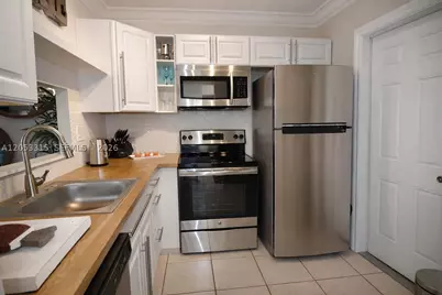 3530 NW 52nd #509, Lauderdale Lakes, FL 33319 - Photo 4