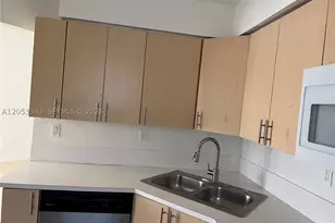 [Address not provided], Miami Beach, FL 33141 - Photo 4