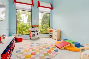 953 NE 211th, Miami, FL 33179 - Photo 40