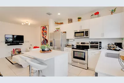 953 NE 211th, Miami, FL 33179 - Photo 10