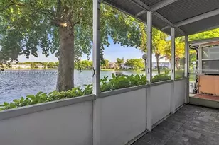 19000 NE 3rd, Miami, FL 33179 - Photo 14