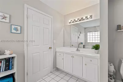 112 Caribe, Greenacres, FL 33413 - Photo 12