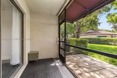 9153 Vineyard Lake, Plantation, FL 33324 - Photo 36