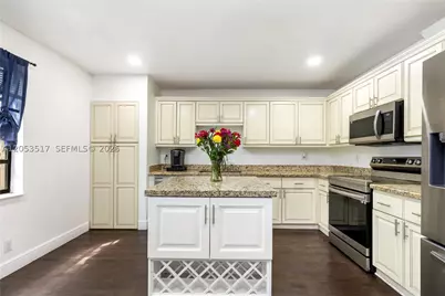 9153 Vineyard Lake, Plantation, FL 33324 - Photo 18
