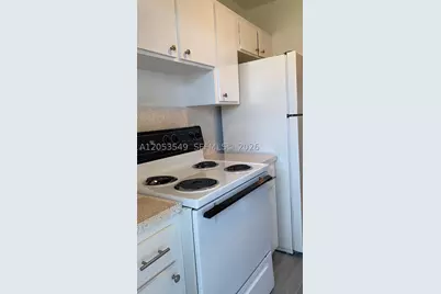 2300 Pierce #4, Hollywood, FL 33020 - Photo 2