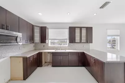 850 NW 168th, Pembroke Pines, FL 33028 - Photo 14