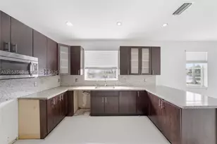 850 NW 168th, Pembroke Pines, FL 33028 - Photo 14