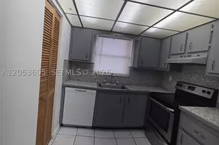 13707 Kendale Lakes, Miami, FL 33183 - Photo 6